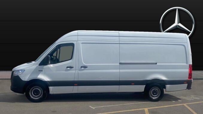 Mercedes-Benz Sprinter E414 L3 Electric Rwd 100kW 113kWh Pro Van Auto - Image 4
